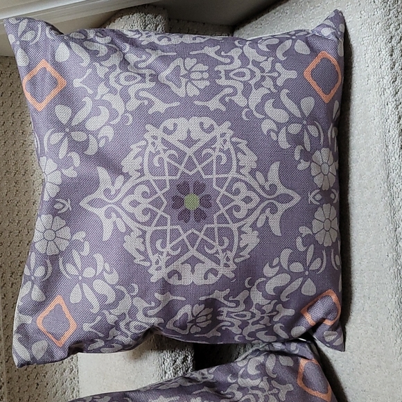 set of 2 decorative cushion covers - Picture 3 of 13